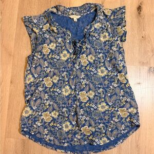 Lucky Brand Blue Floral Ruffle Sleeve Blouse - Boho Split Tie Neck - medium